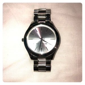 Michael Kors Accessories - Michael Kors Silver watch. Michael Kors Accessories - Michael Kors Silver watch.
